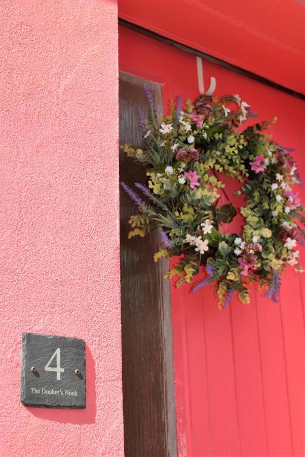 Dookers Nook- Quirky Coastal Cottage พิทเทนวีม ภายนอก รูปภาพ
